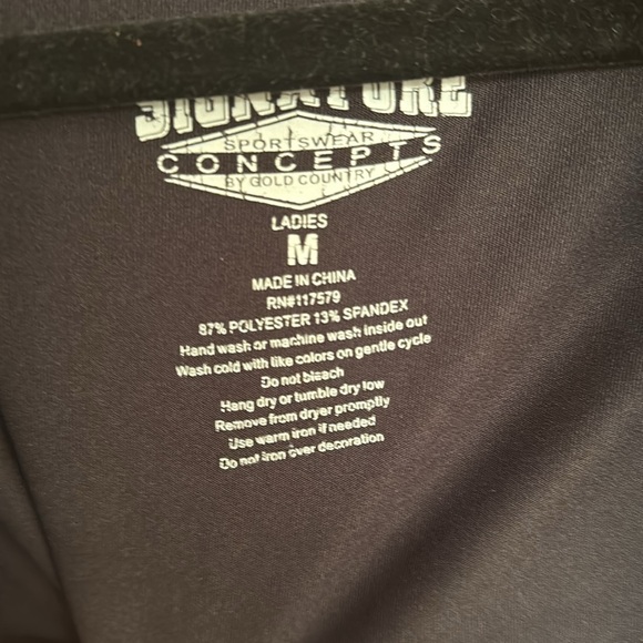 Women’s Minnesota Gophers full zip up - Picture 3 of 3